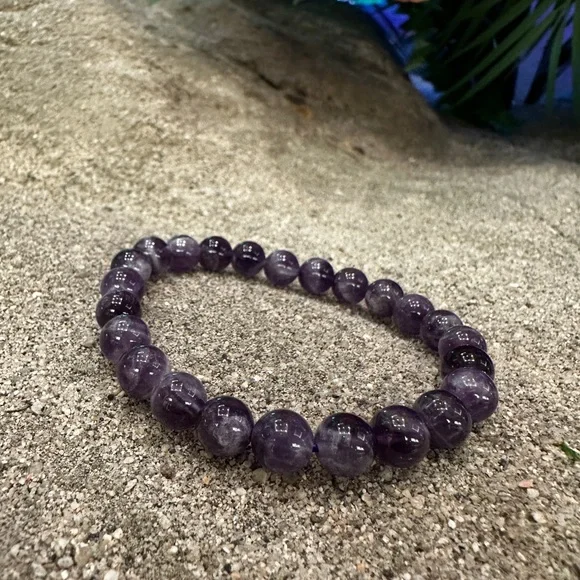 Amethyst 8mm Bead Bracelet – Natural Gemstone from Brazil - Picture 2 of 2